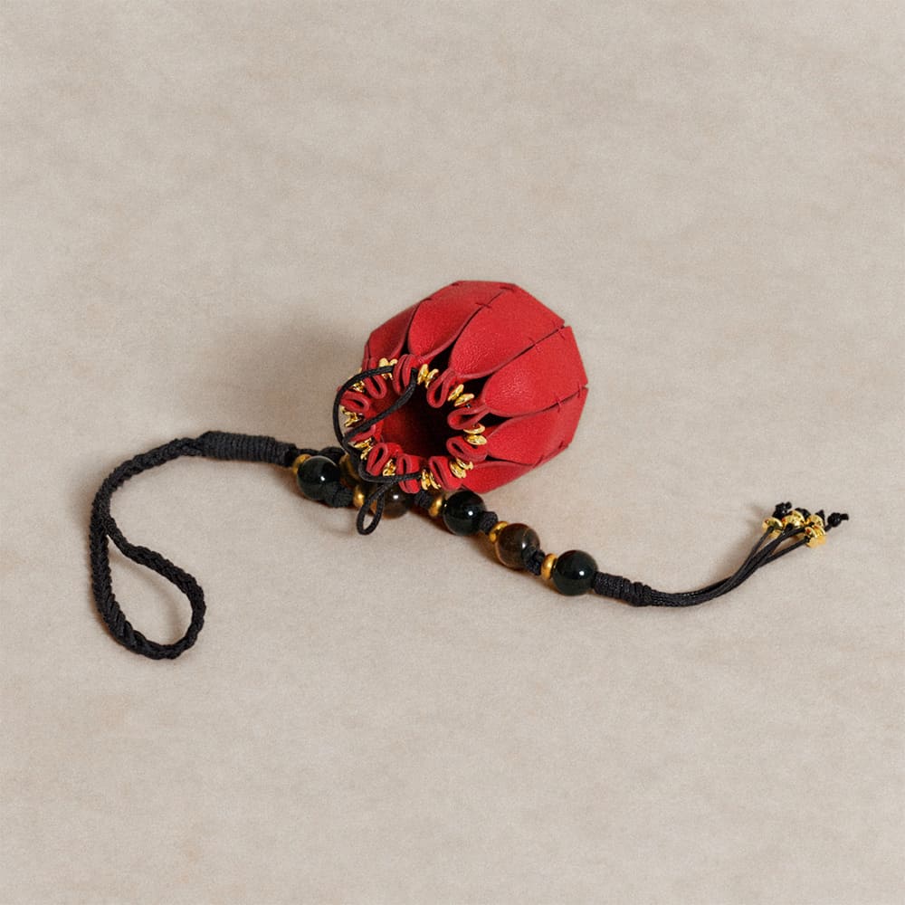 Lutus Bud Charm