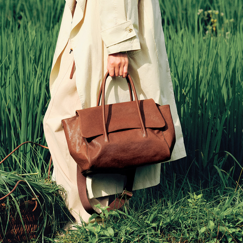 Fulfill Flap Tote