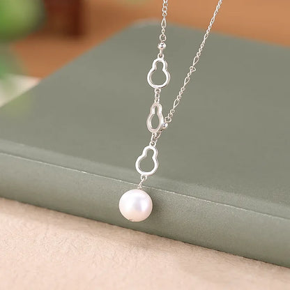 Hulu Pearl Necklace