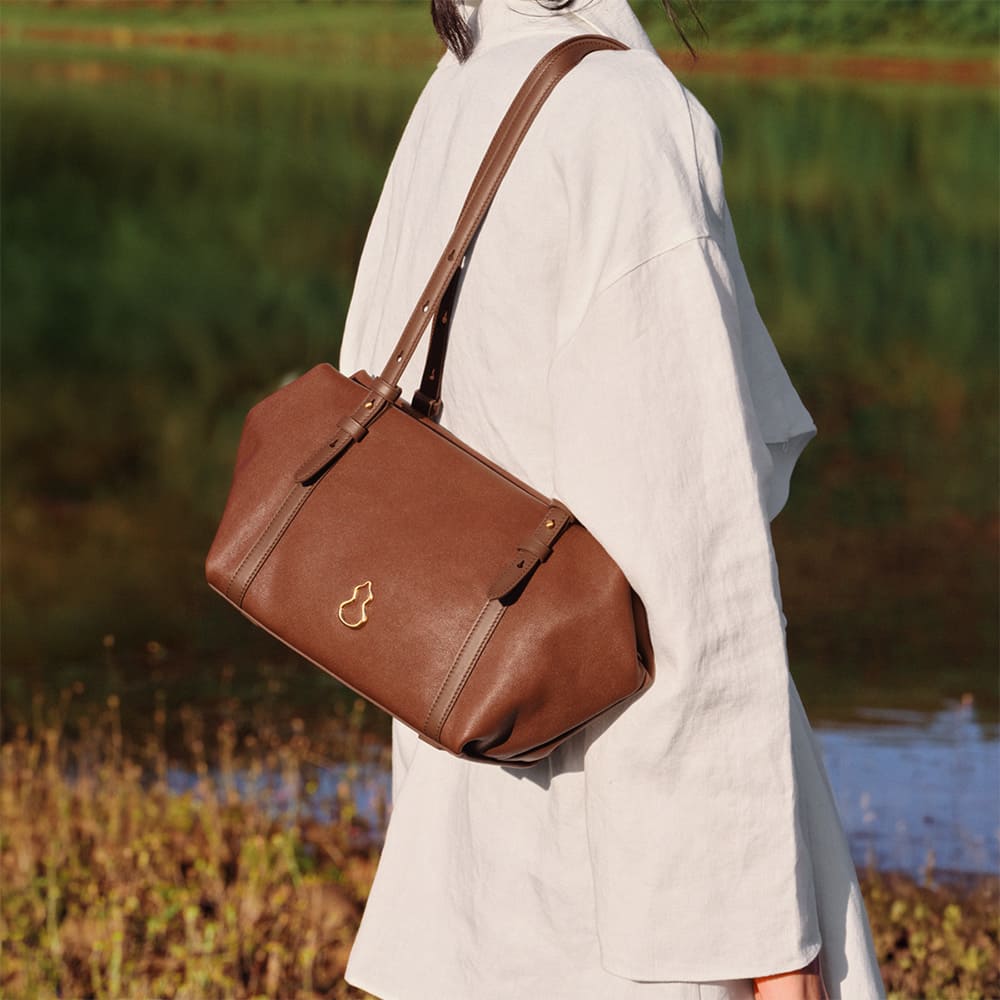 Relume Diamond Shoulder Bag