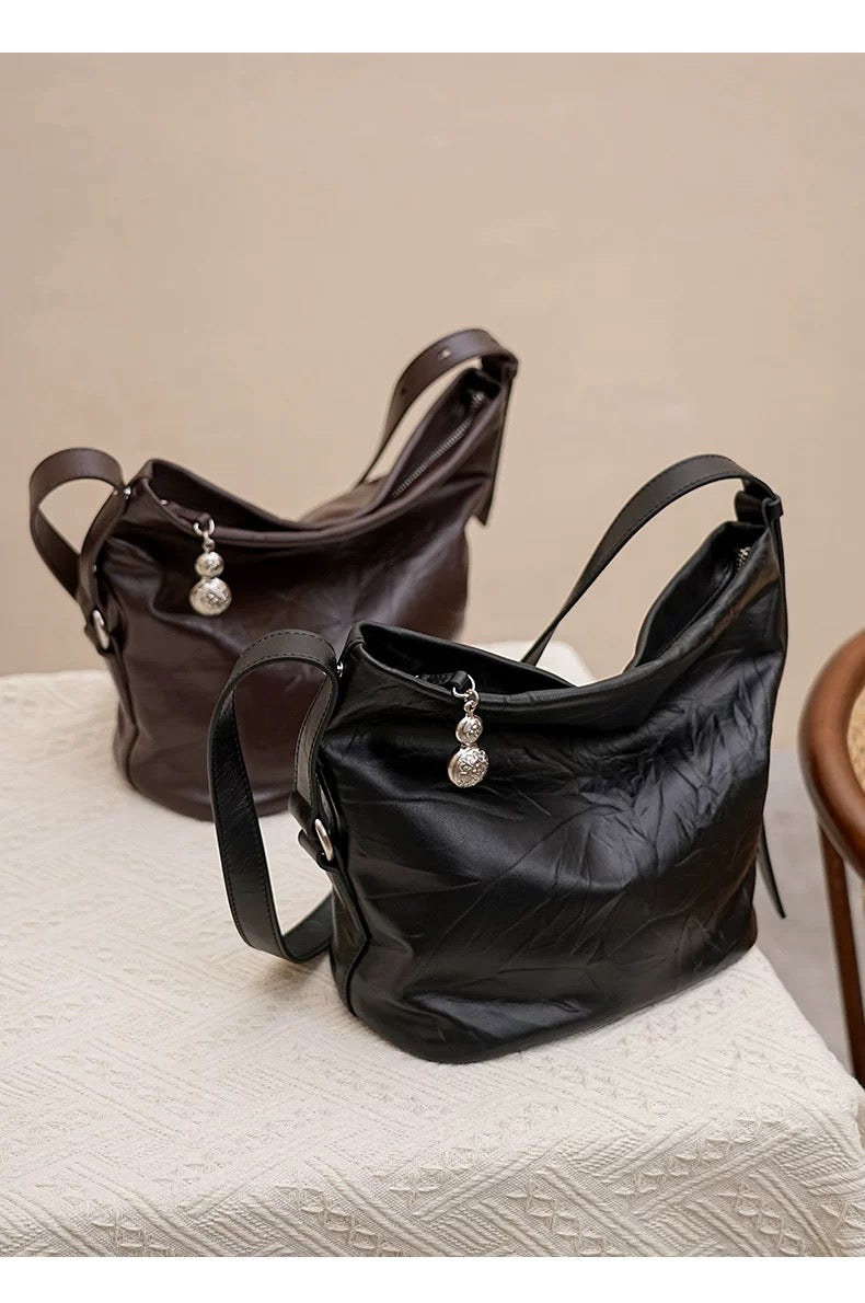 Large Capacity Soft Leather Shoulder & Crossbody Bucket Bag <Fu Lu>