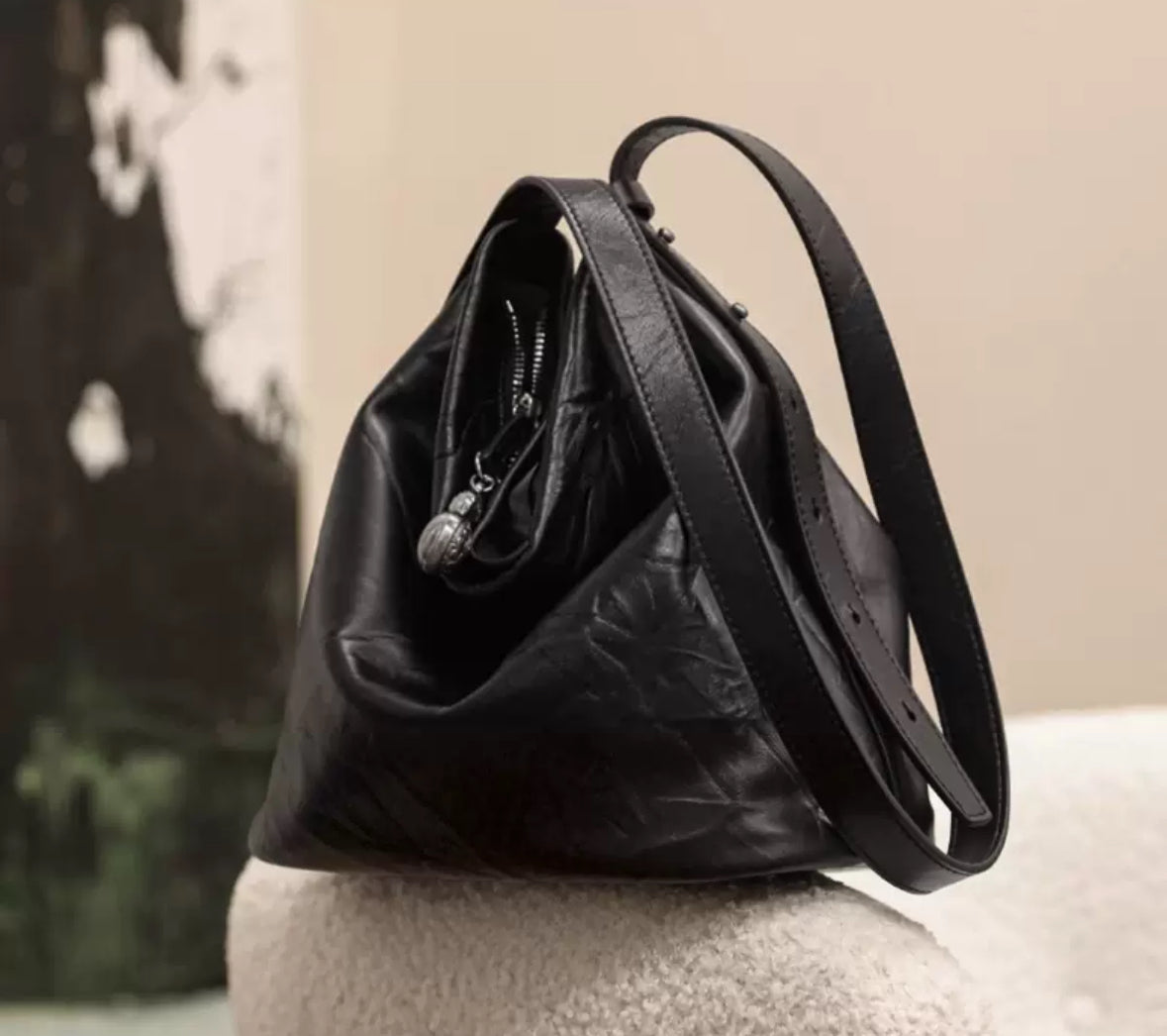 Large Capacity Soft Leather Shoulder & Crossbody Bucket Bag <Fu Lu>