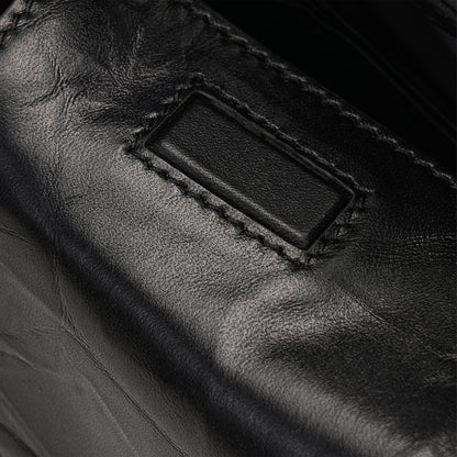 Magnetic snap closure of the Bampo Arch Tote
