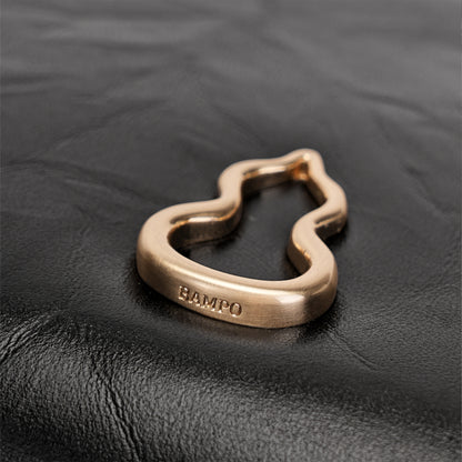 Hulu Hardware of the Bampo Arch Tote