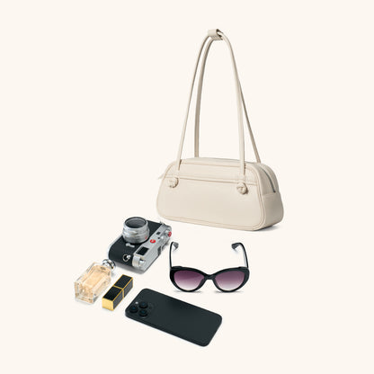 Capacity of the Bampo Bowler Knot Bag