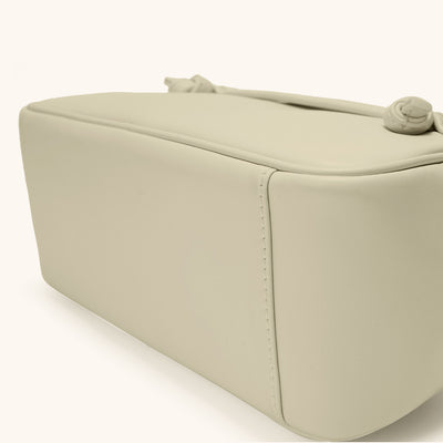 Bottom View of the Bampo Bowler Knot Bag