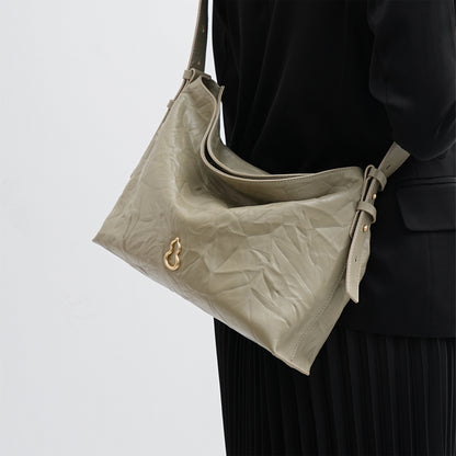 Medium Cloudy Hobo | Bampo