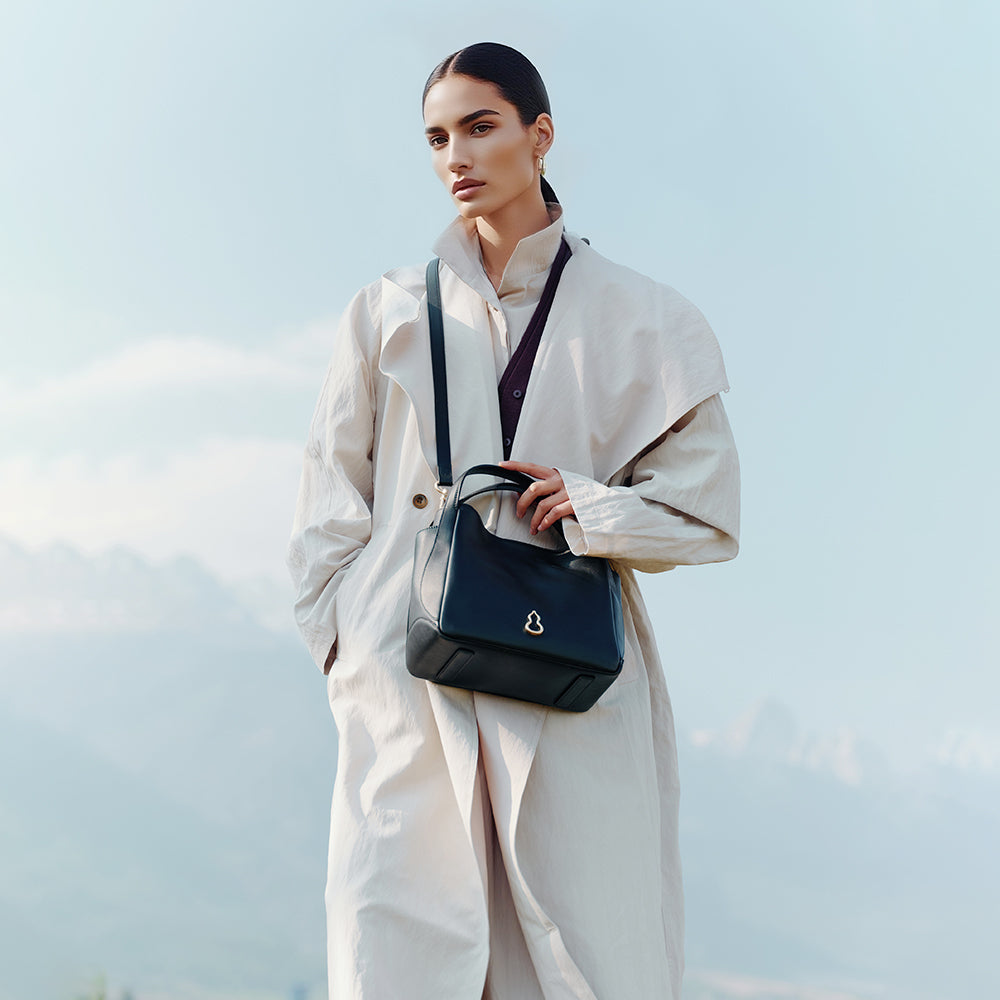 Bampo Harmony Tote on Model 6