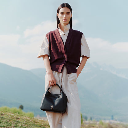 Bampo Harmony Tote on Model 7