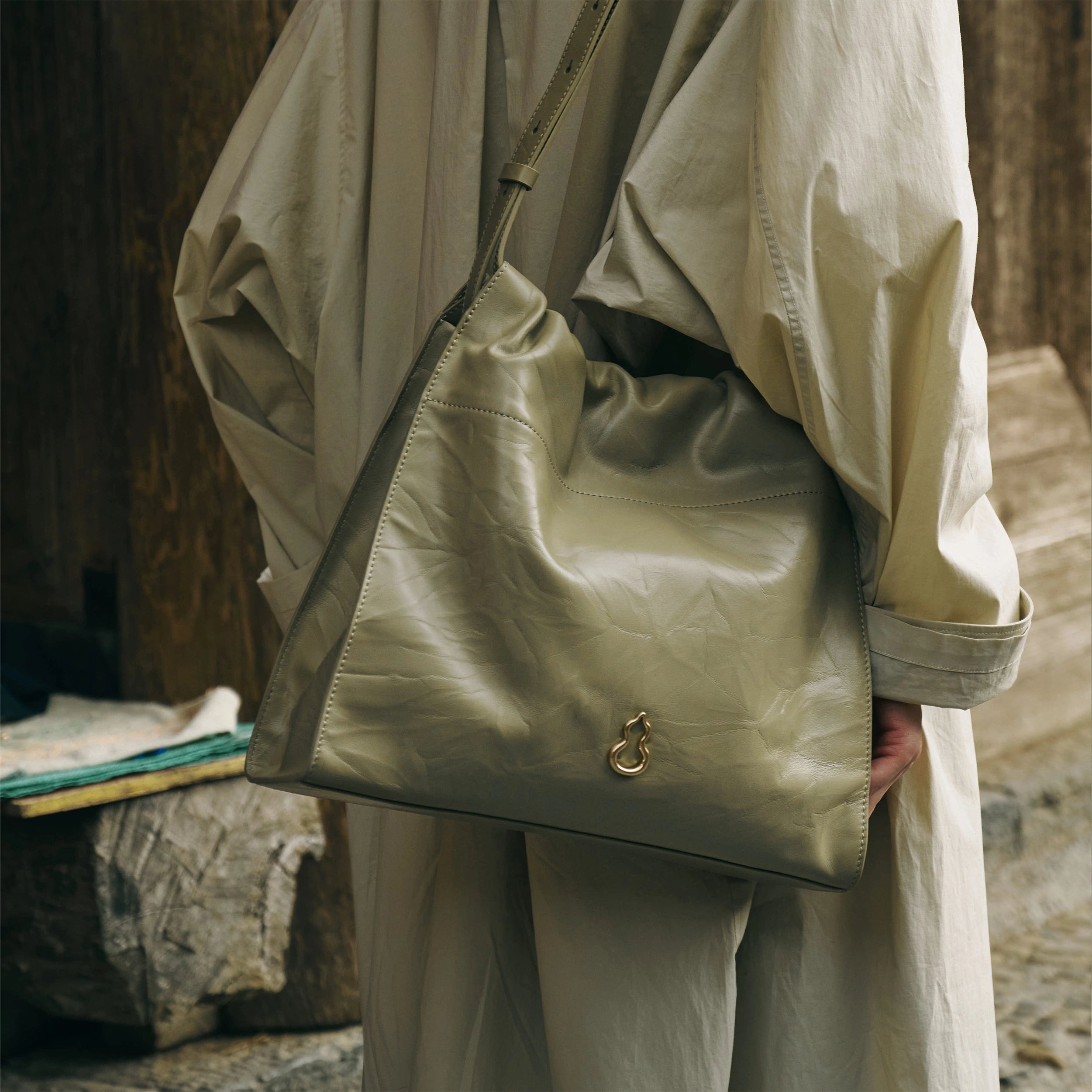 Hoard Shoulder Bag | Bampo