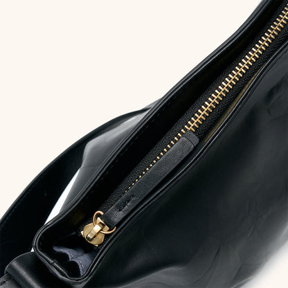 Details of the Bampo Large Flow Hobo