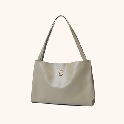 Side View of the Bampo Large Land Tote