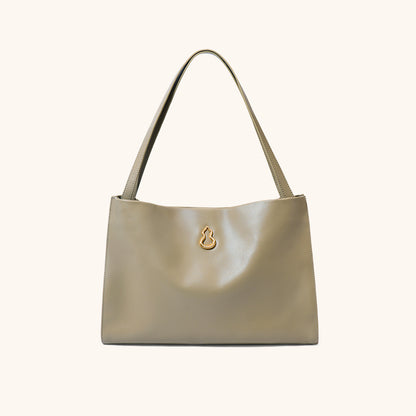 Front view of the Bampo Large Land Tote