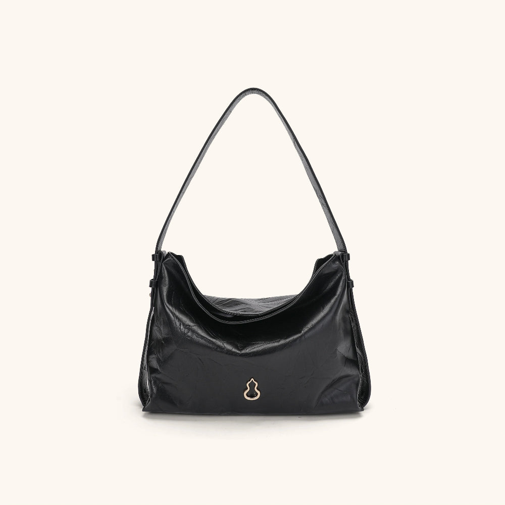 Medium flow hobo leather bag in black | Bampo