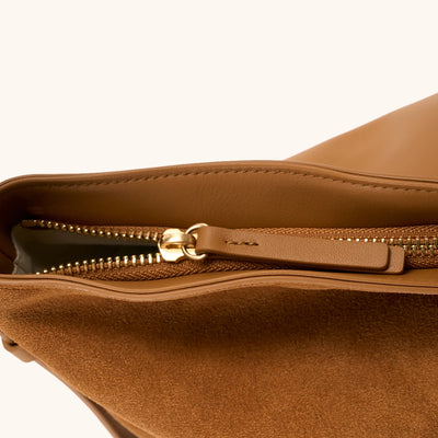 Bampo Medium Flow Hobo double faced suede detail