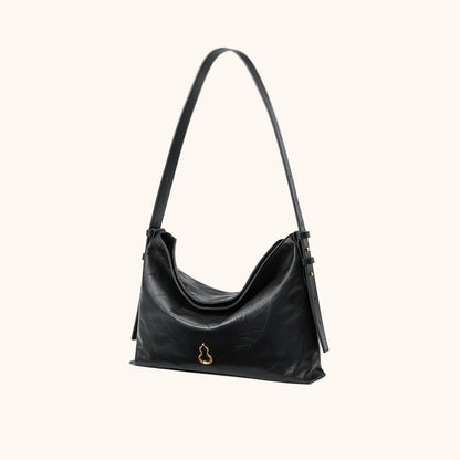 Side View of the Bampo Medium Flow Hobo