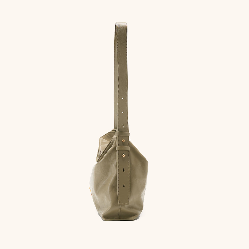 Details of the Bampo Medium Flow Hobo