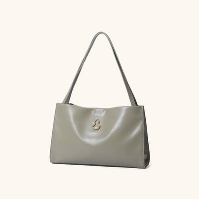Side View of the Bampo Medium Land Tote