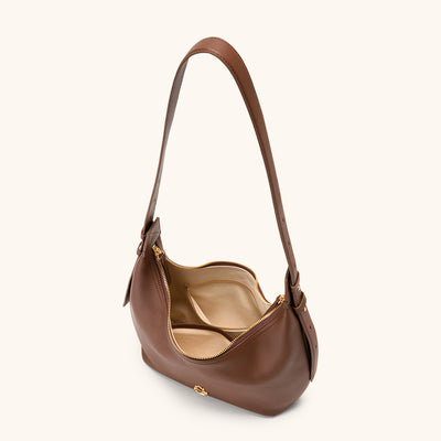Capacity of the Bampo Small Flow Crescent Bag2