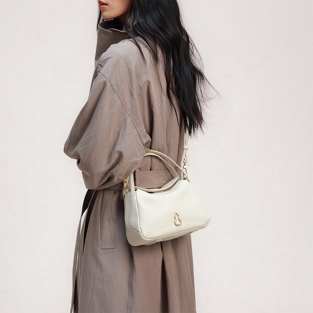 Bampo Small Harmony Tote on Model 7