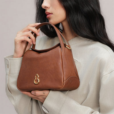 Bampo Small Harmony Tote (Vegetable Tanned) on Model 1
