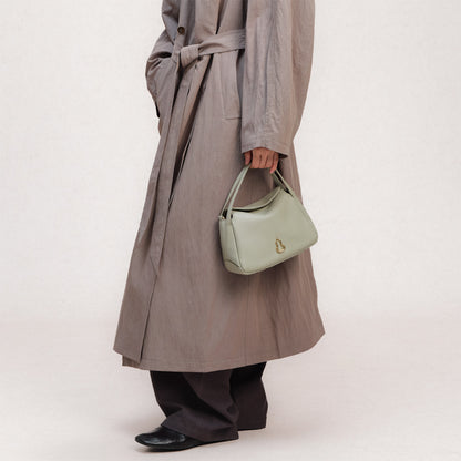 Bampo Small Harmony Tote on Model 8