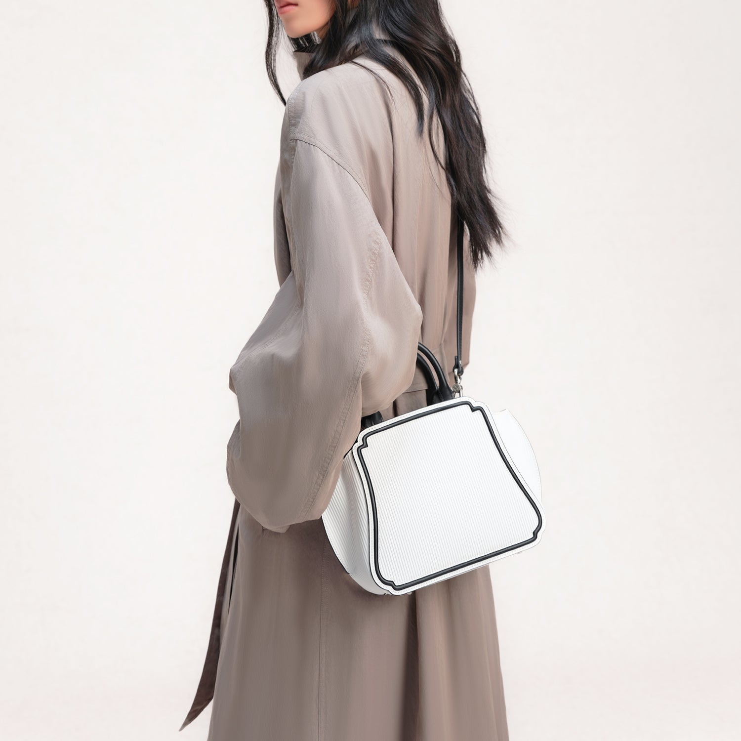 Bampo blank space handbag on model6