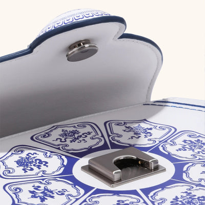 details of Bampo blue and white porcelain handbag 2