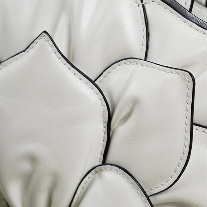 lotus handbag in white | Bampo