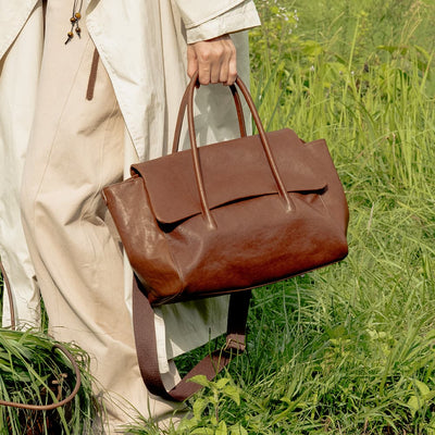Fulfill Flap Tote