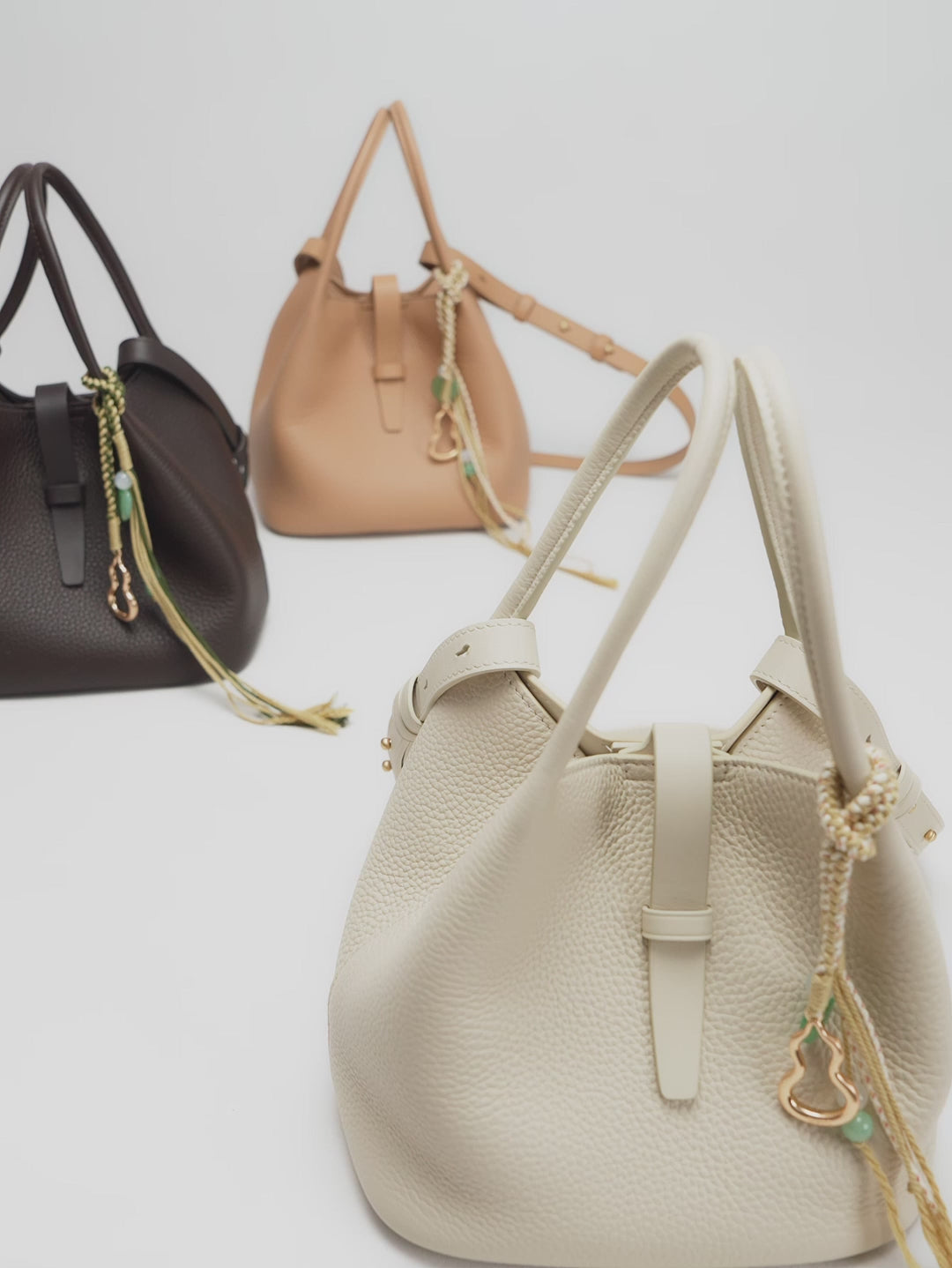 #color_silky-cream
